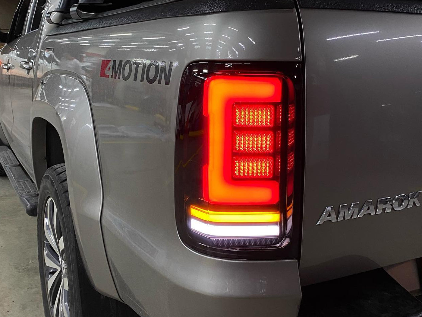 Stops de Led y Neon Smoke para Volkswagen Amarok 2010-2023