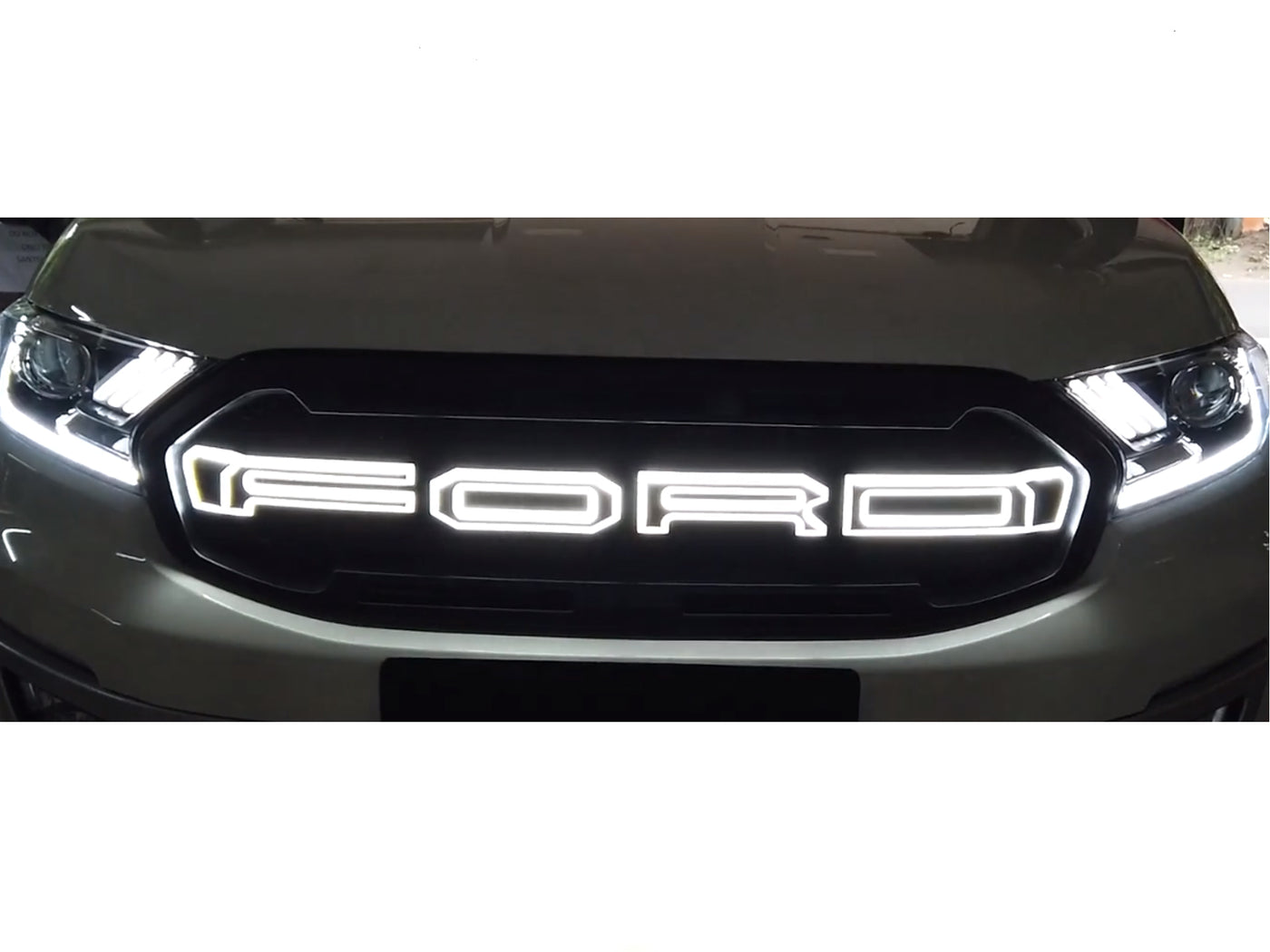 Persiana de Lujo Tipo Raptor para Ford Ranger 2020-2023
