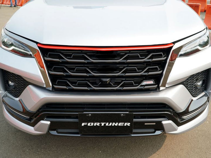 Persiana de Lujo TRD para Toyota Fortuner 2021-2026