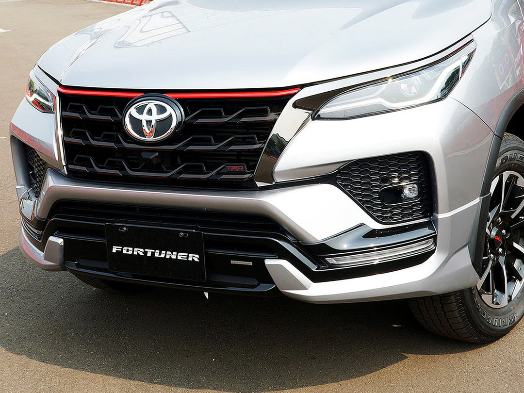 Persiana de Lujo TRD para Toyota Fortuner 2021-2026