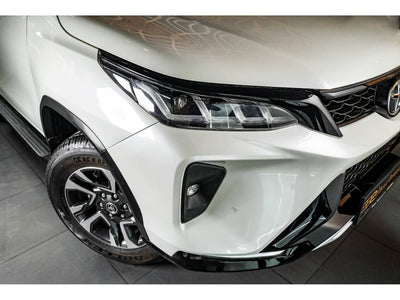 Farolas Led Drl Tipo Legender para Toyota Fortuner 2021-2025